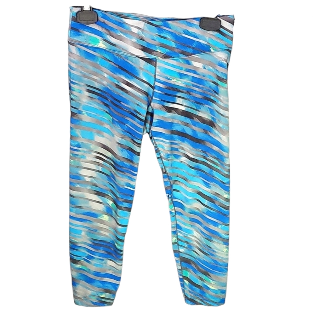 Calvin Klein 20" Performance Quick Dry Blue Capri Leggings - Small